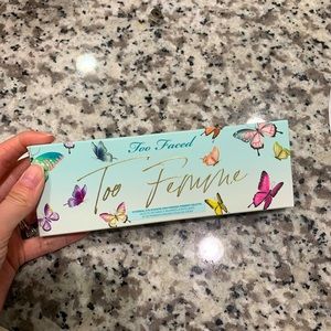 Too faced too femme eyeshadow pallet